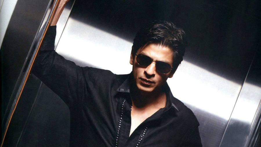 Shah Rukh Khan Elevator Photoshoot Wallpaper