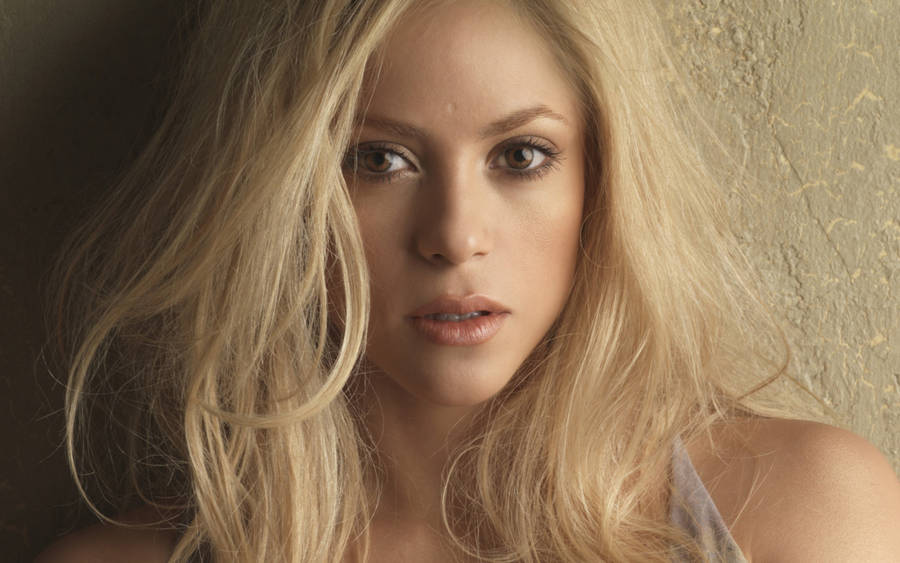 Shakira Close-up Wallpaper