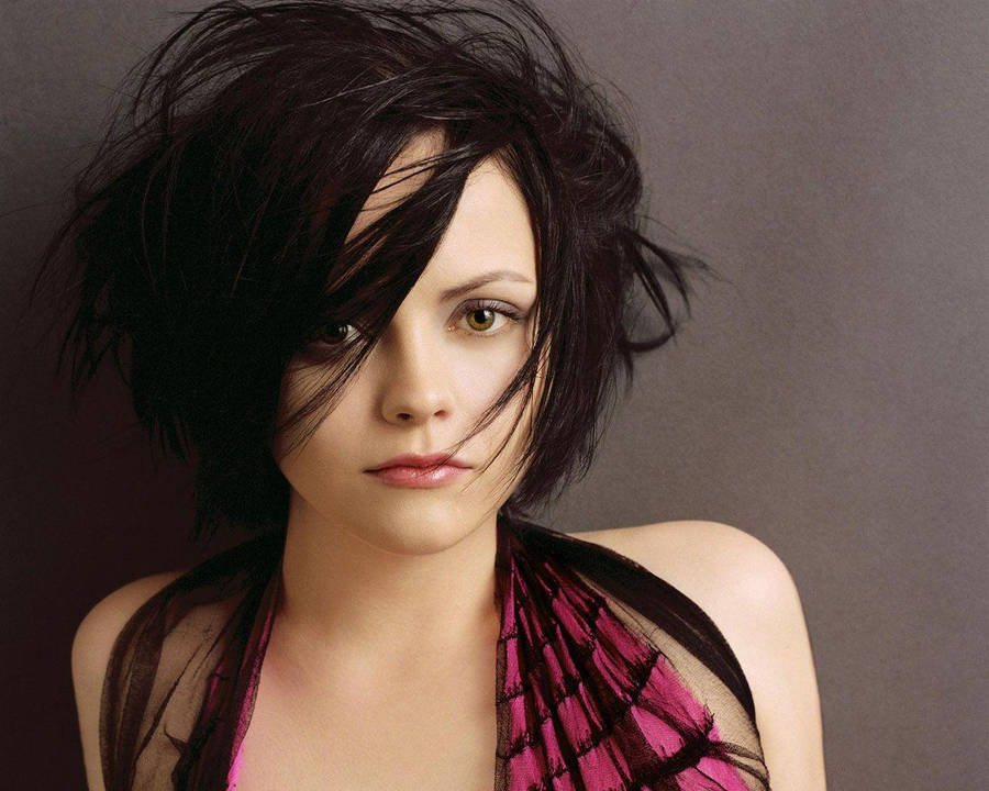 Short Hair Christina Ricci Wallpaper