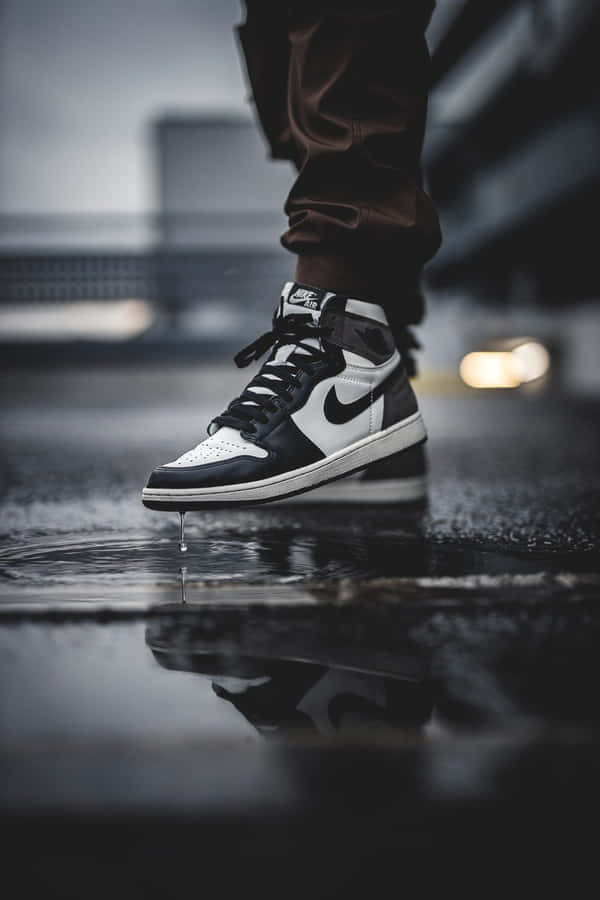 Show Off Your Style With The Nike Air Jordan Wallpaper