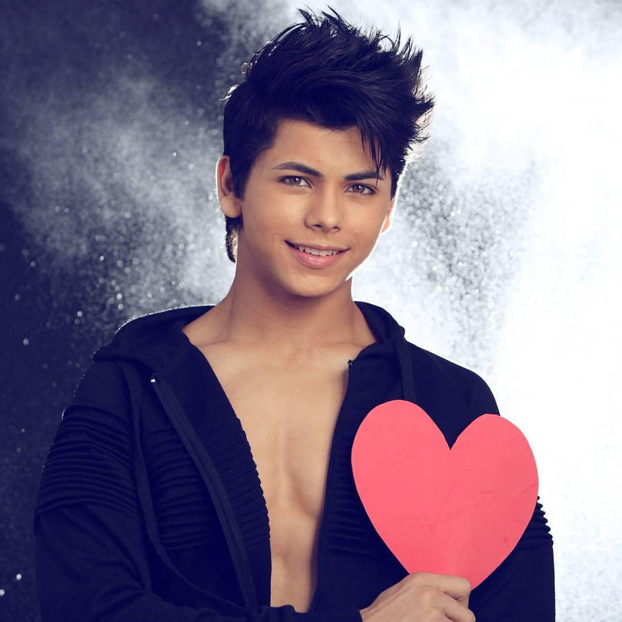 Siddharth Nigam Heart Cut-out Wallpaper