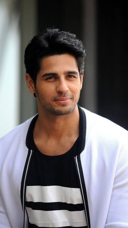 Sidharth Malhotra White And Black Wallpaper