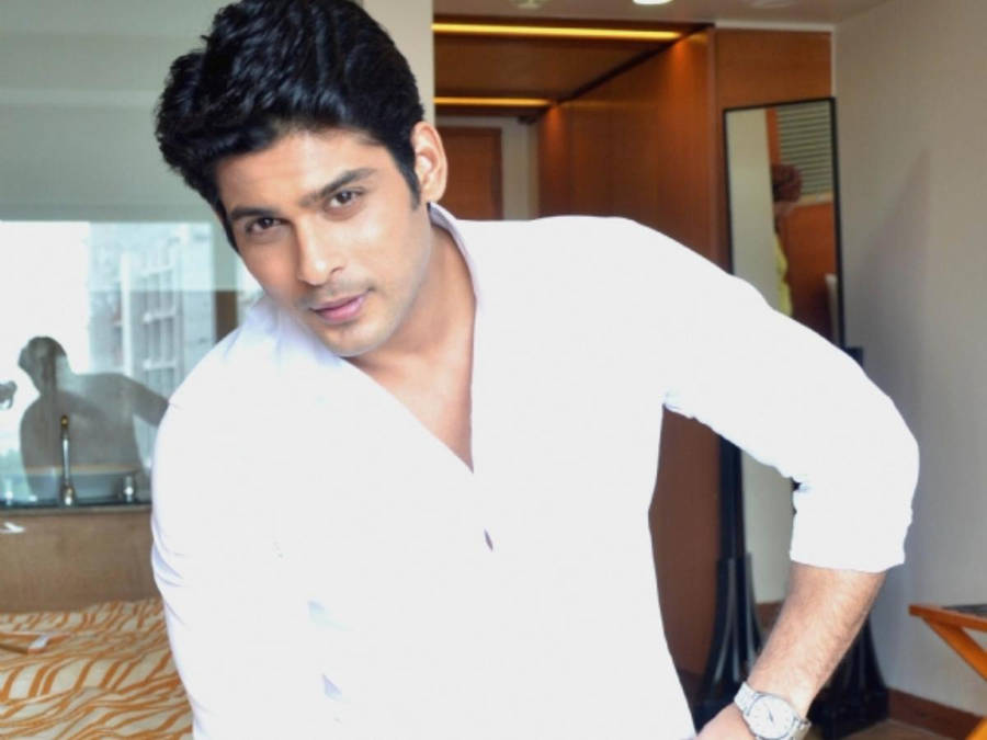 Sidharth Shukla In A White Shirt Wallpaper