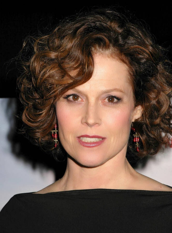 Sigourney Weaver A Map Of The World Premier Wallpaper