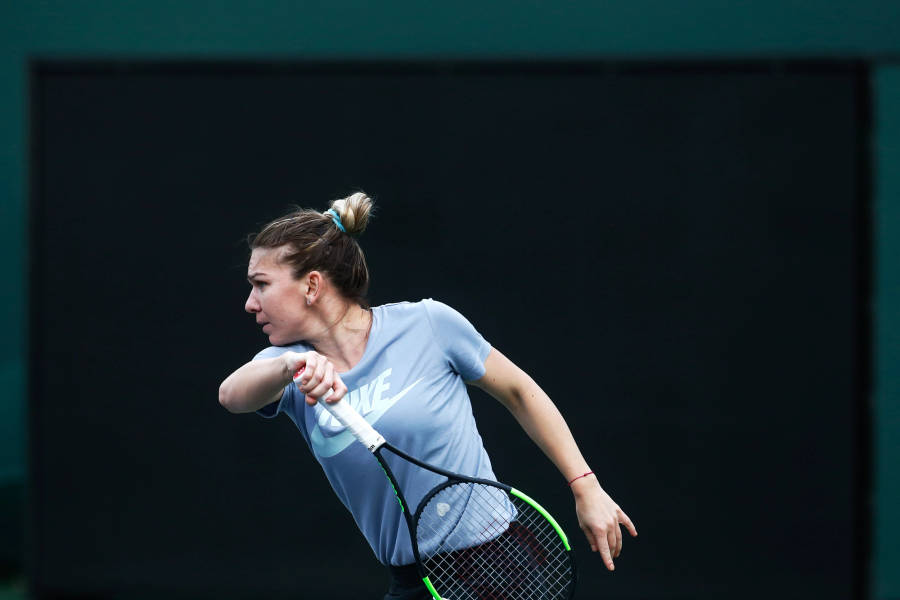 Simona Halep Side Angle Wallpaper