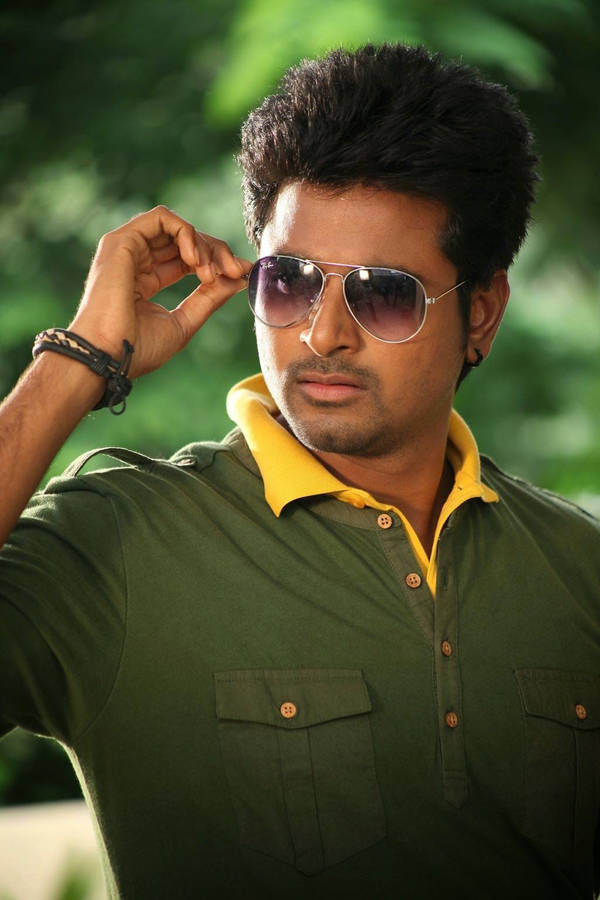 Sivakarthikeyan Green Shirt Sunglasses Wallpaper