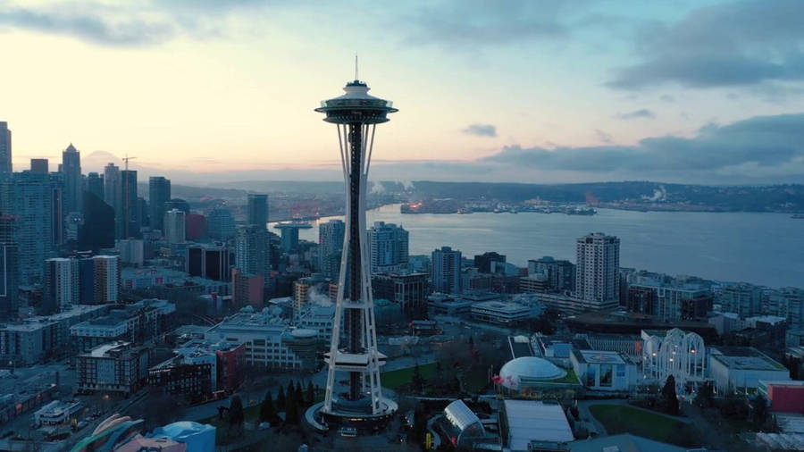 Skyline After Seattle Rain Wallpaper