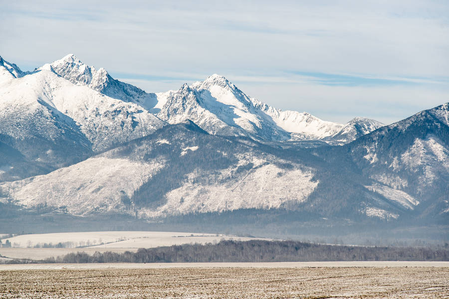 Slovakia Snow-coated Mountain Wallpaper