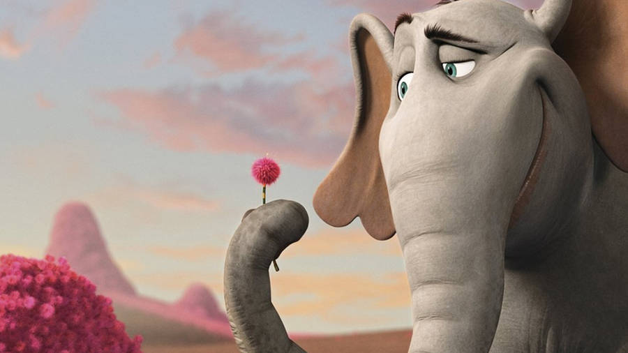 Smiling Horton Hears A Who Wallpaper