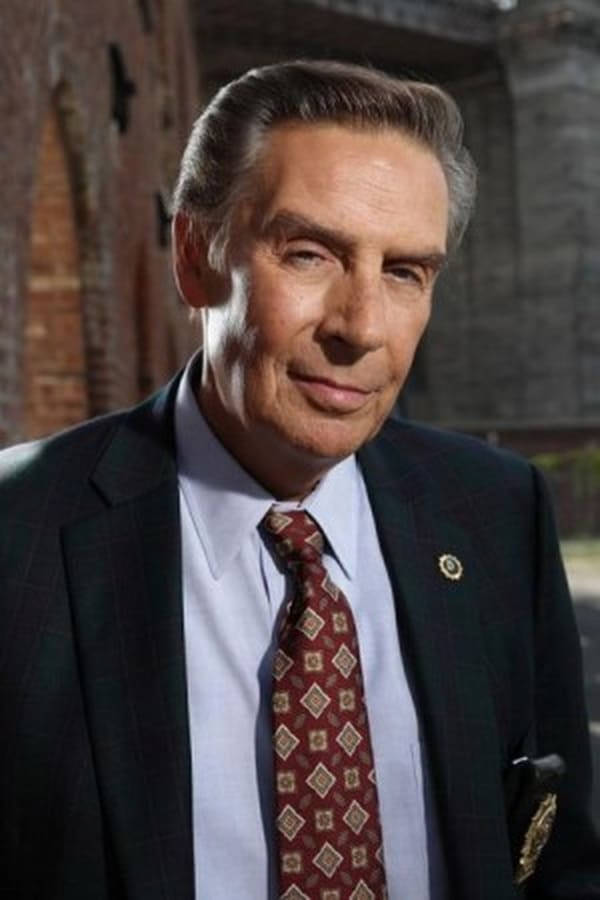 Smiling Jerry Orbach Law And Order Season 14 Wallpaper