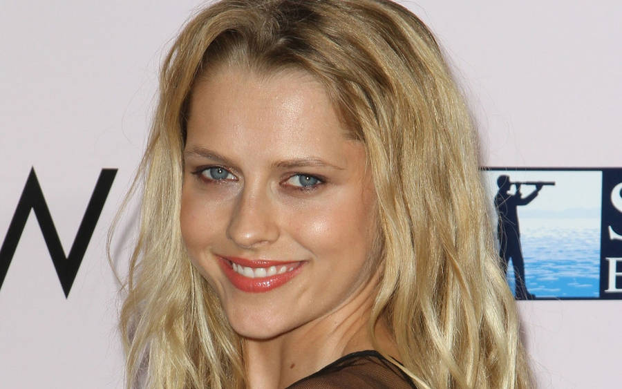 Smiling Teresa Palmer Headshot Wallpaper