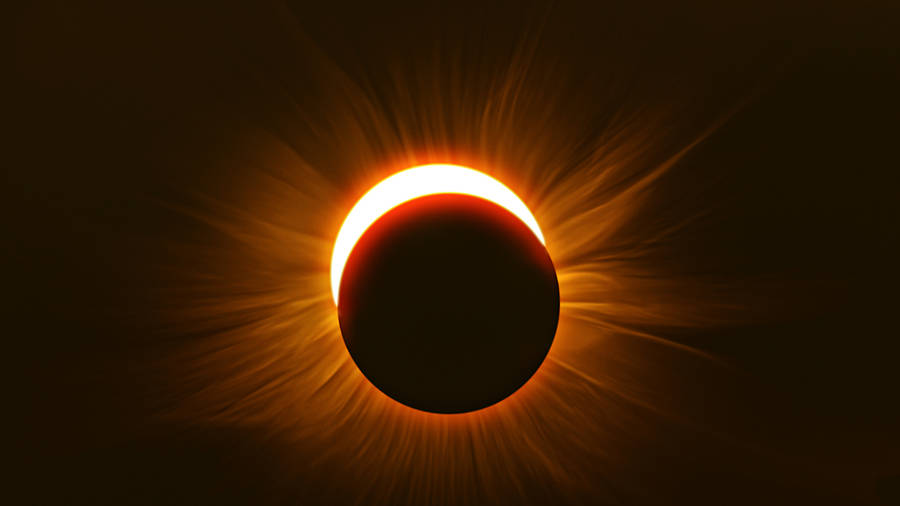 Solar Eclipse Photo Mid-eclipse Wallpaper