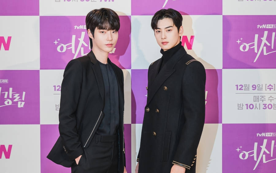 South Korean Stars Cha Eun Woo And Hwang In Yeop Posing At A Press Event. Wallpaper