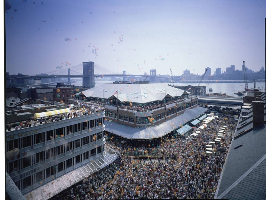 South Street Seaport In 1983 Wallpaper