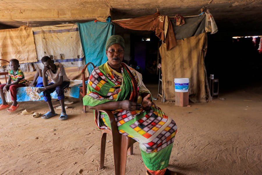 South Sudan Green Dress Woman Wallpaper