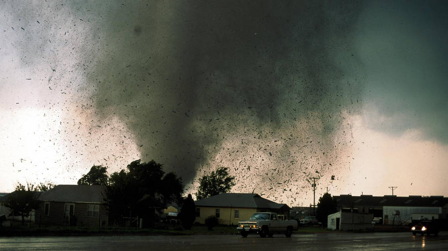 Splashing Violent Tornado Wallpaper