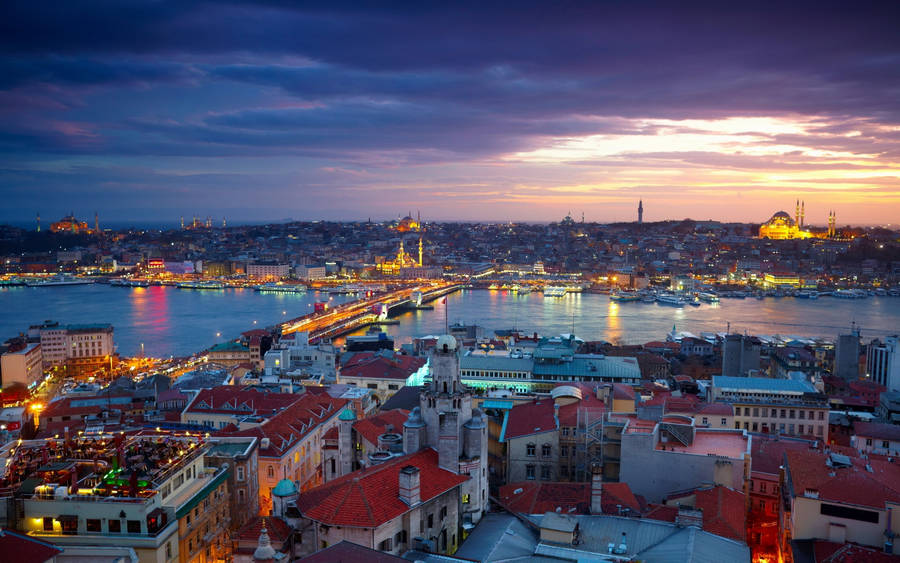 Splendid Istanbul At Dawn Wallpaper