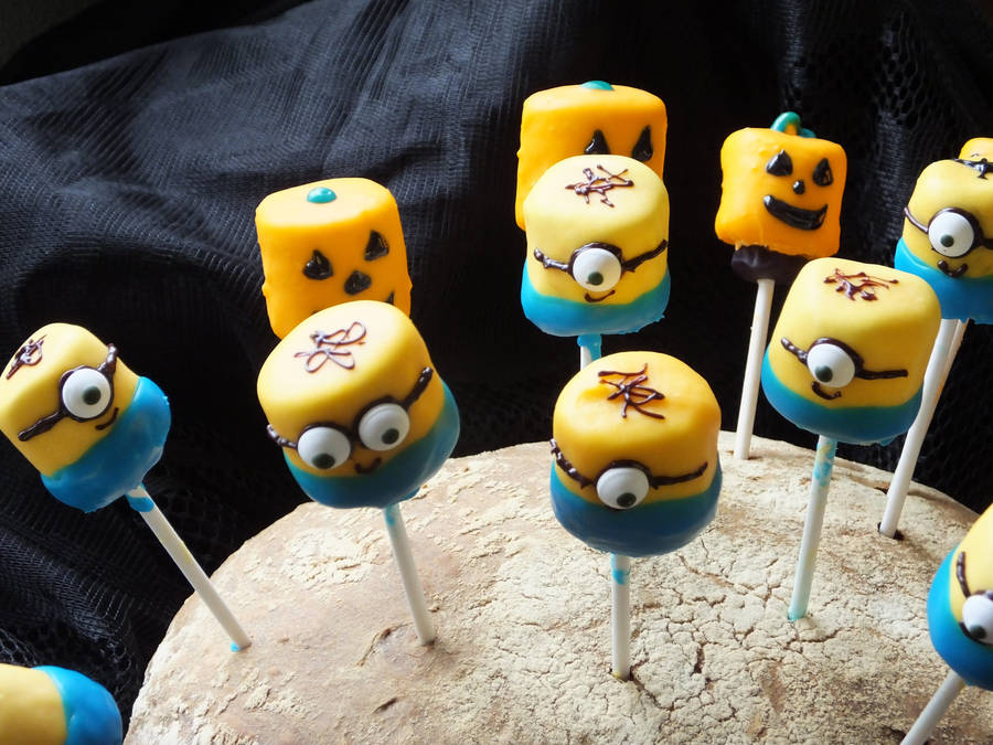 Spooky Minions Marshmallow Pops Wallpaper