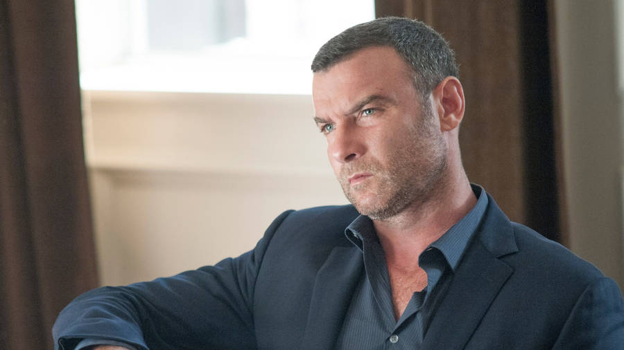 Spotlight Isaac Liev Schreiber Wallpaper