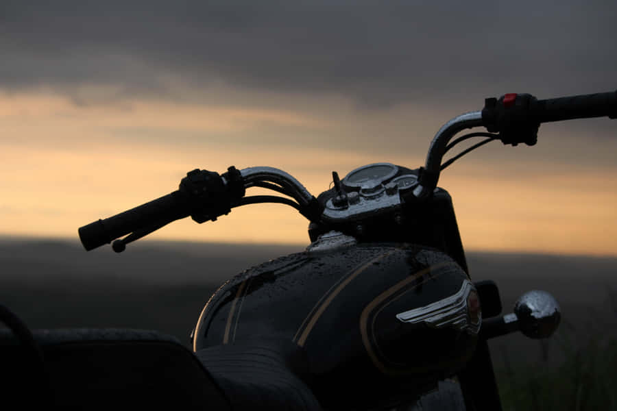 Standard Royal Enfield Motorcycle Desktop Wallpaper