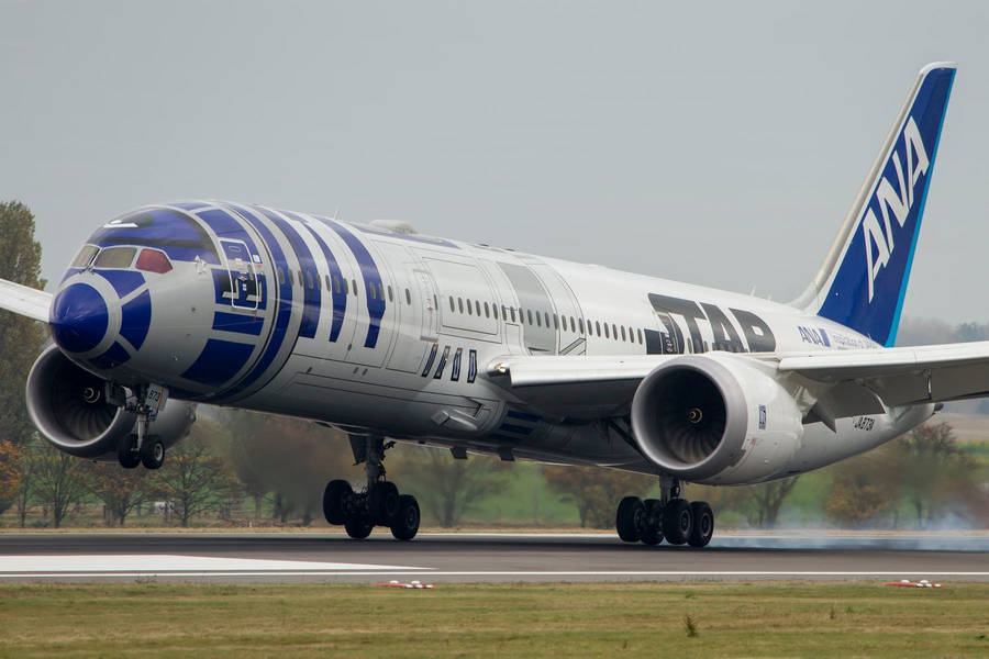 Star Wars Ana Airplane Taking Off Wallpaper