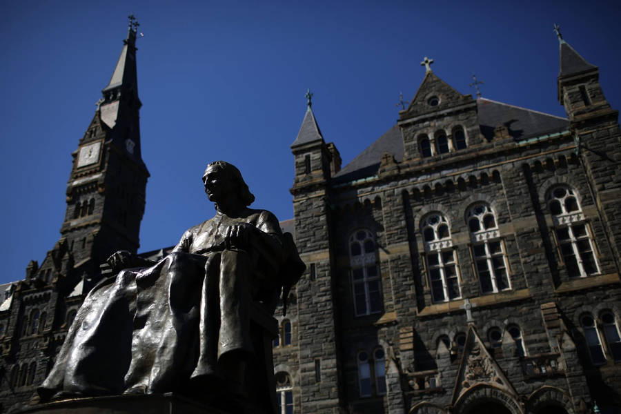 Statue At Georgetown University Wallpaper