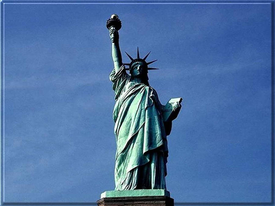 Statue Of Liberty Clear Blue Sky Wallpaper