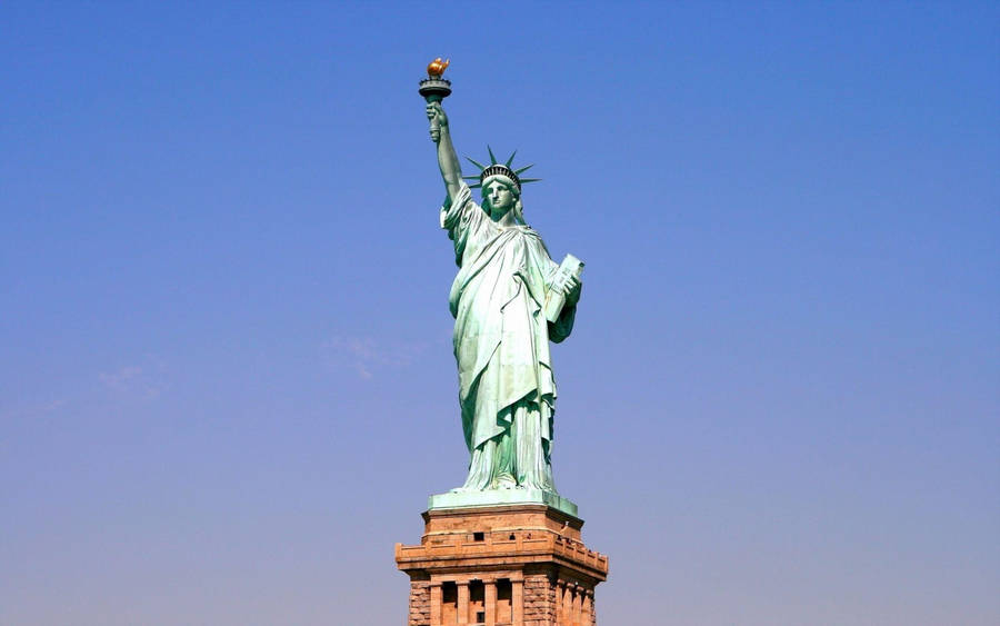 Statue Of Liberty Copper Stand Wallpaper