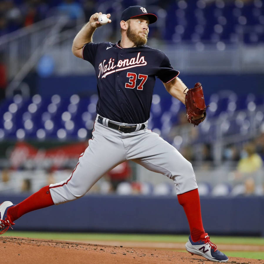 Stephen Strasburg Playing For Washington Nationals Wallpaper