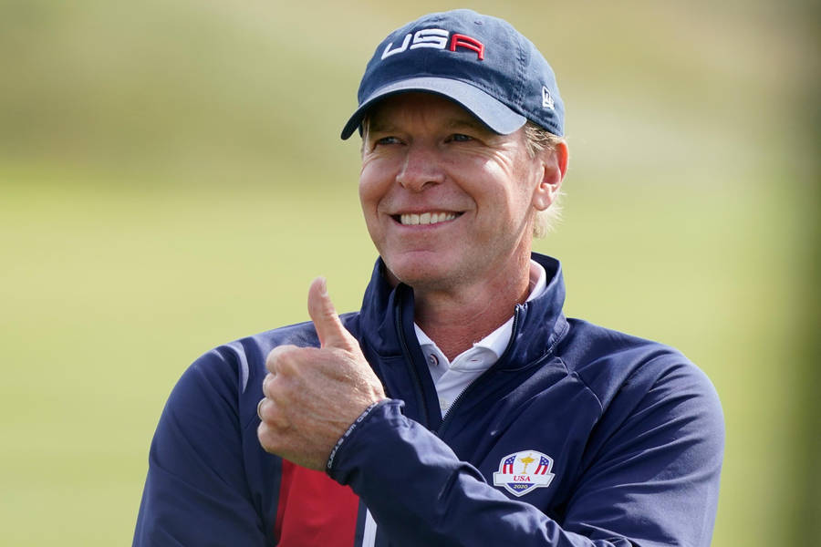 Steve Stricker Thumbs Up Wallpaper