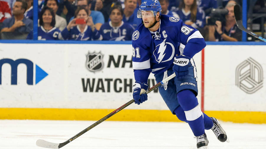 Steven Stamkos Live Action Ice Hockey Wallpaper