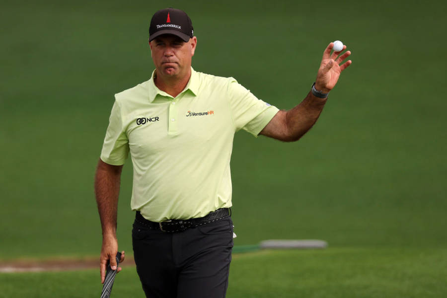 Stewart Cink Sauntering In A Field Wallpaper