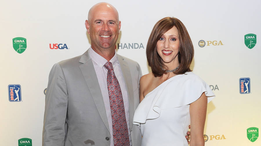 Stewart Cink Smiling With Wife Wallpaper