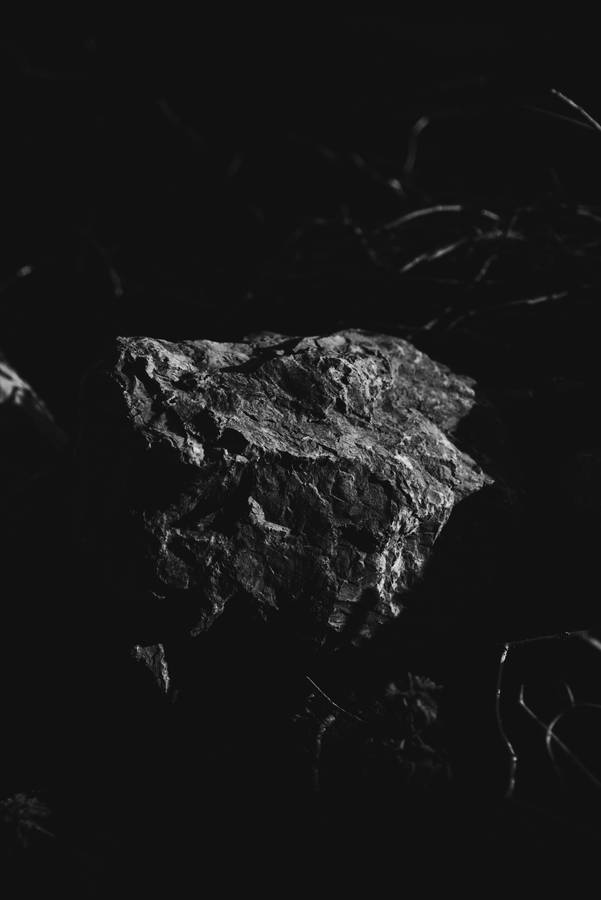 Stone In Black And White Wallpaper