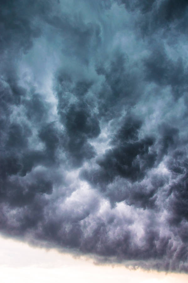 Storm Cumulus Clouds In Sky Wallpaper