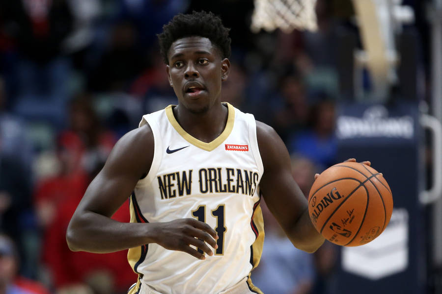 Strong Athlete Jrue Holiday Wallpaper