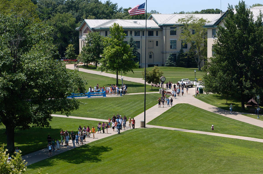 Students Walking At Pathway Carnegie Mellon University Wallpaper