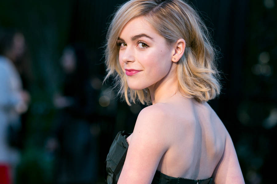 Stunning Kiernan Shipka Looks Radiant On Designer Outfit Wallpaper