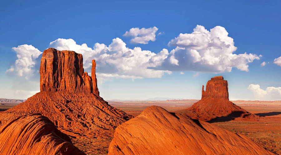 Stunning Monument Valley Wallpaper