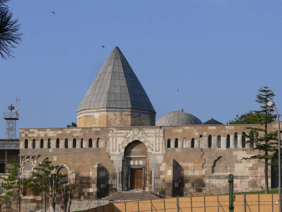 Stunning View Of Konya Alaaddin Mosque, A Symbol Of Historical Islamic Architecture. Wallpaper