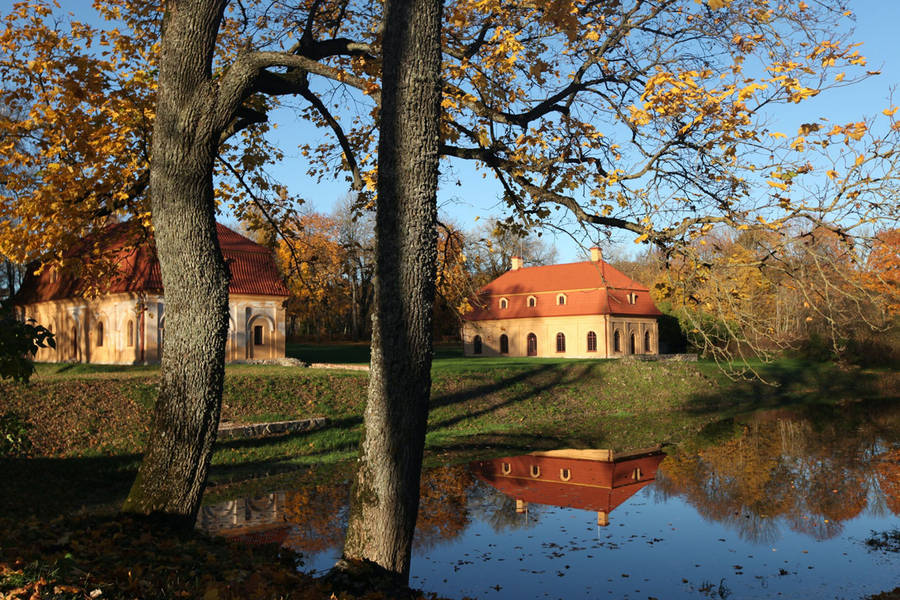 Stunning View Of Liubavas Manor In Vilnius Wallpaper