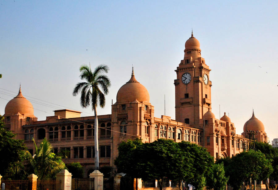 Stunning View Of The Heritage Karachi Metropolitan Corporation Building. Wallpaper