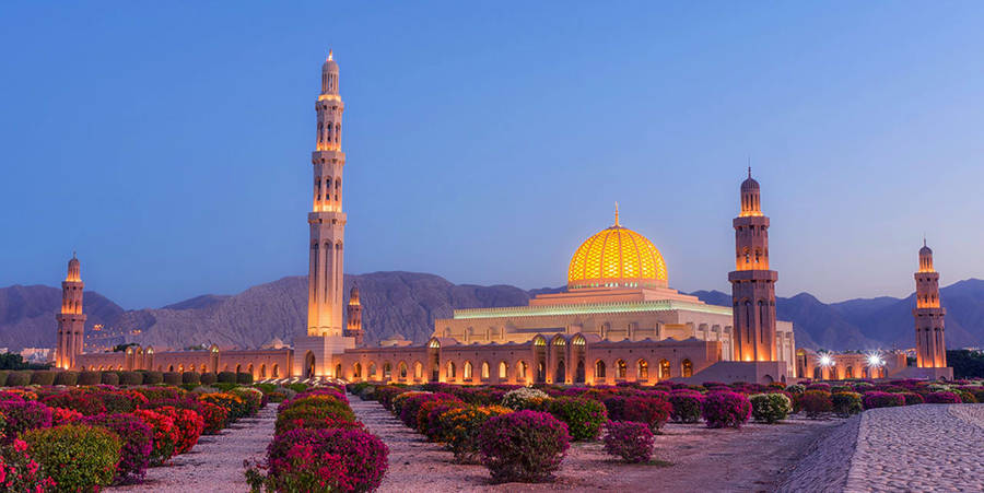 Sultan Qaboos Grand Masjid Oman Wallpaper