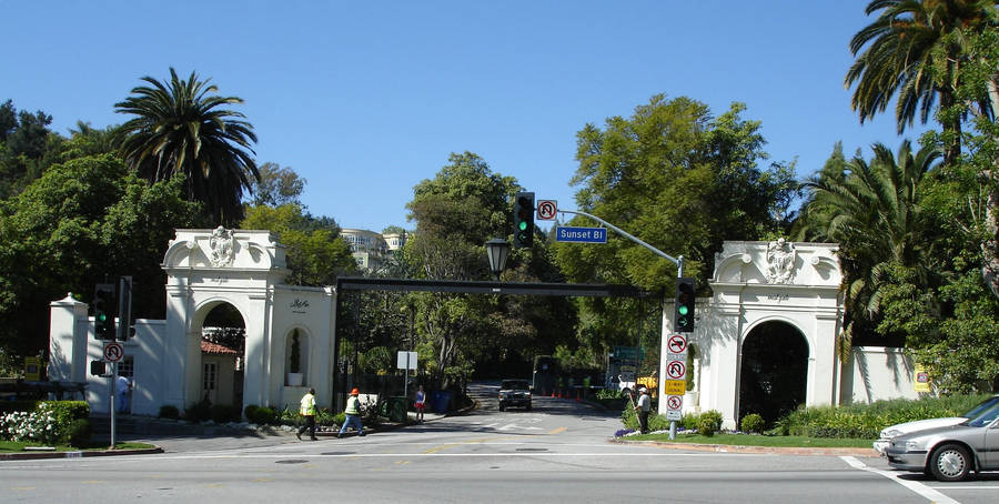 Sunset Boulevard Bel-air Entrance Wallpaper