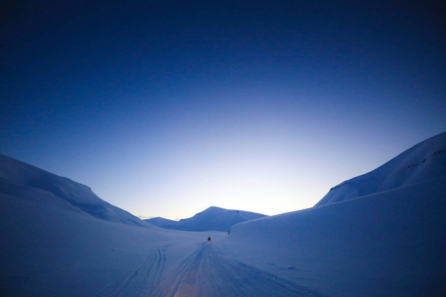 Svalbard Remote Frozen Mountains Wallpaper