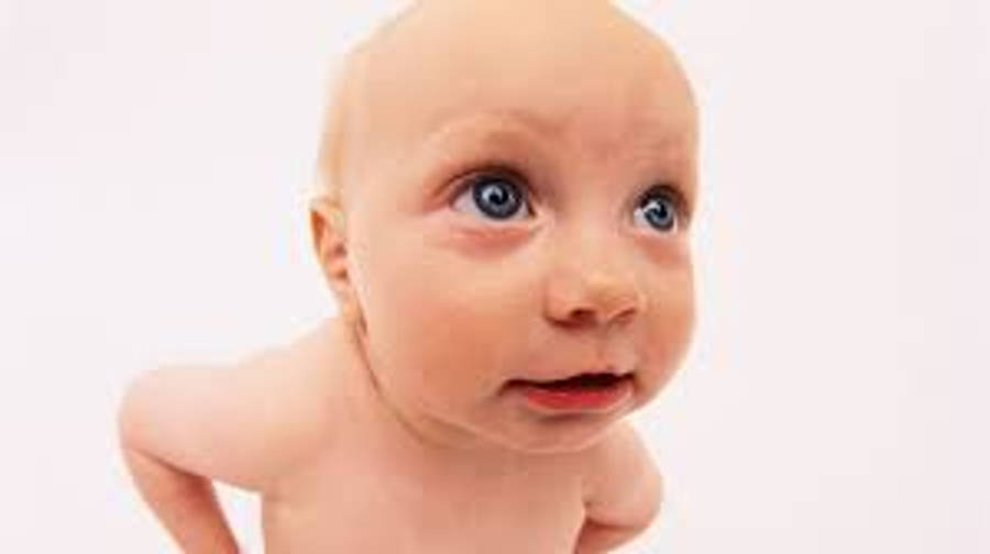 Sweet Blue-eyed Funny Baby Wallpaper