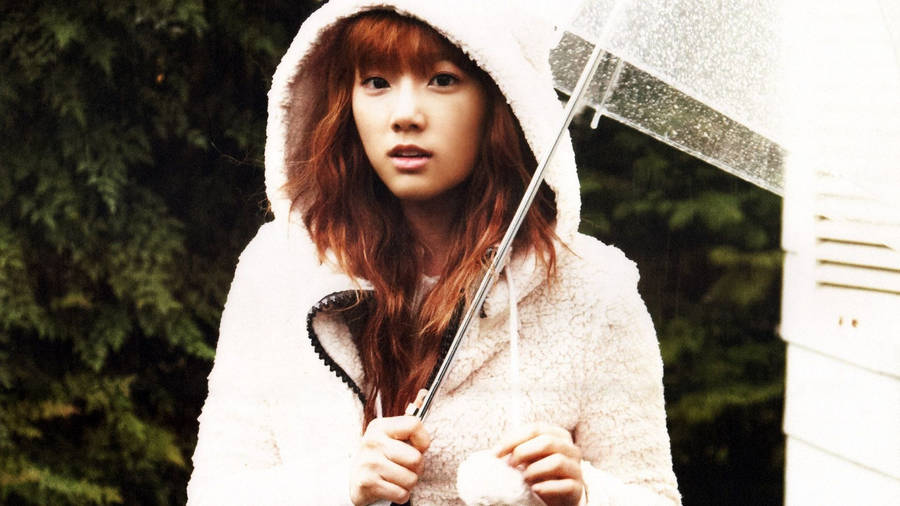 Taeyeon Under The Rain Wallpaper