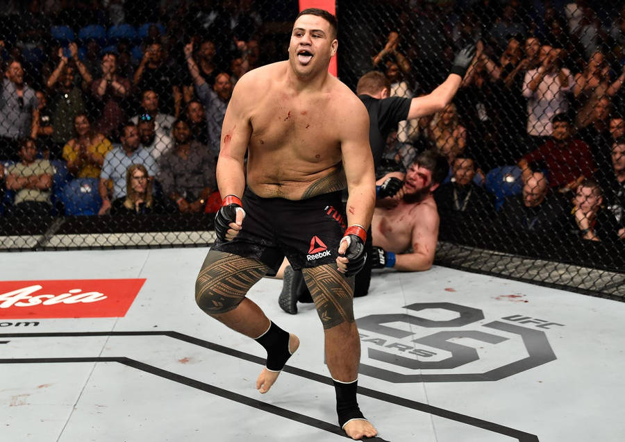 Tai Tuivasa Fooling Around Wallpaper