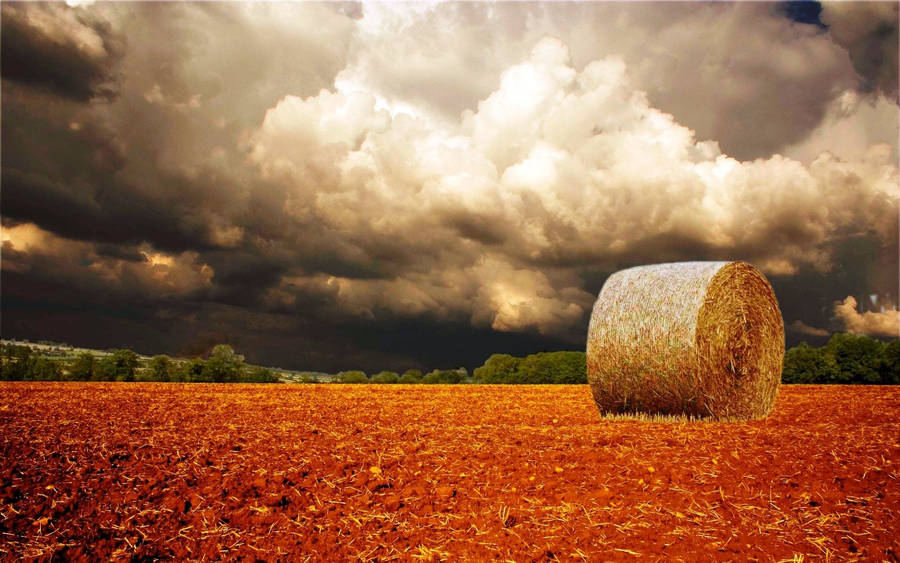 Take A Stroll Through The Beautiful And Rustic Fall Farm Wallpaper