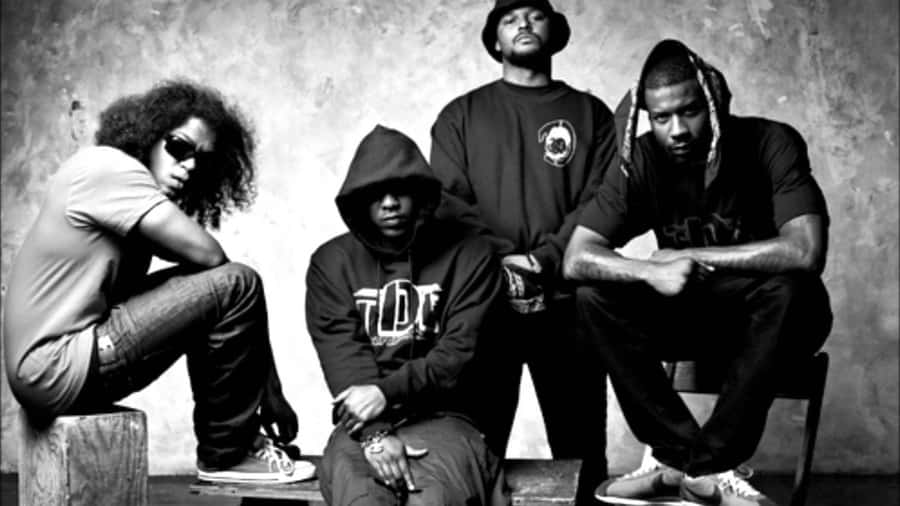 Tde - Dedication, Creativity, And Excellence Wallpaper